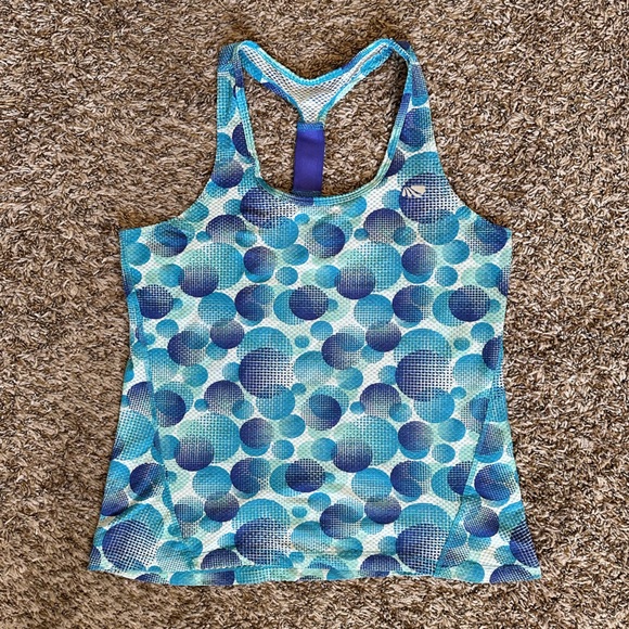 Athlete wear✨BUNDLE✨with jacket and shorts - Picture 2 of 16